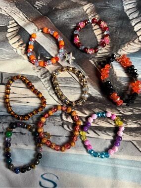 New Set of 8 Colorful Crystal Beaded Elastic Bracelets